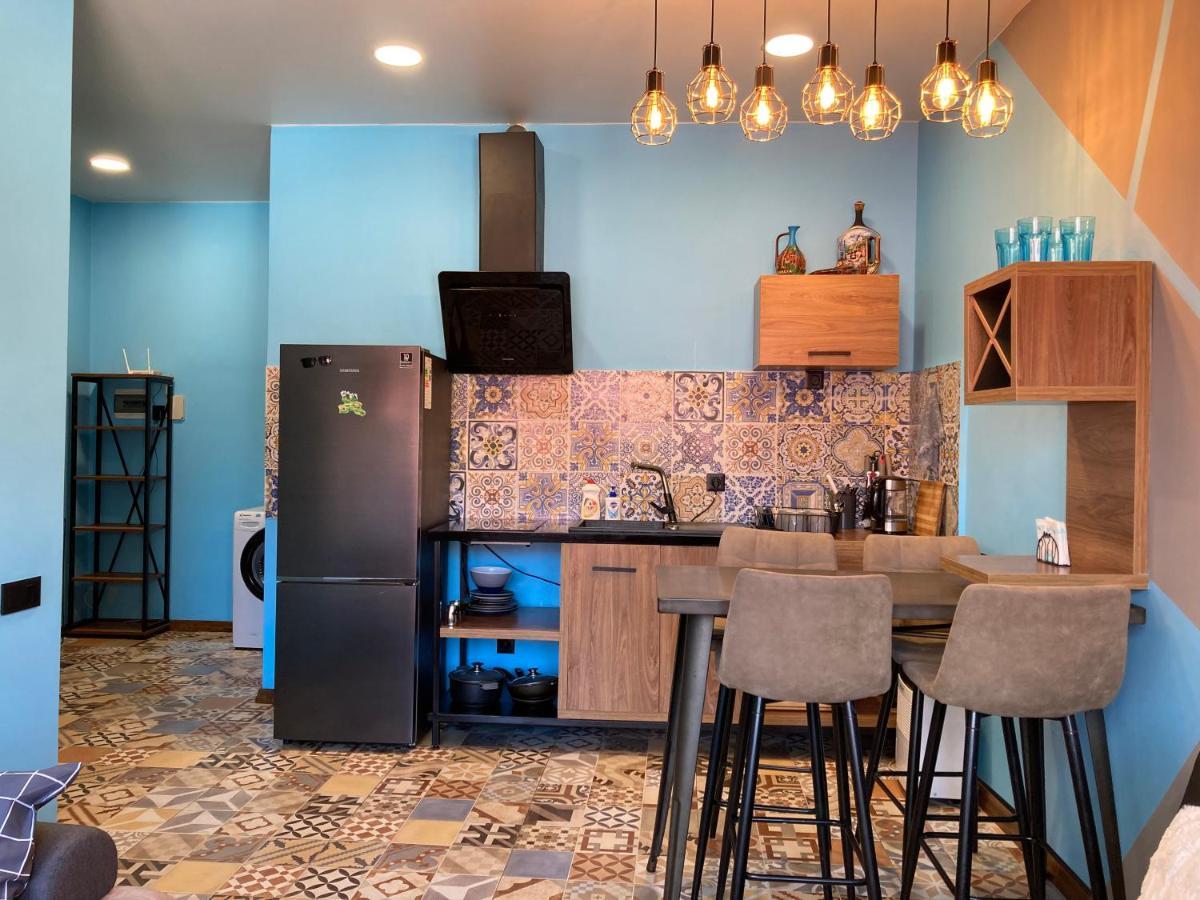 Barney'S Apartment Батумі Екстер'єр фото